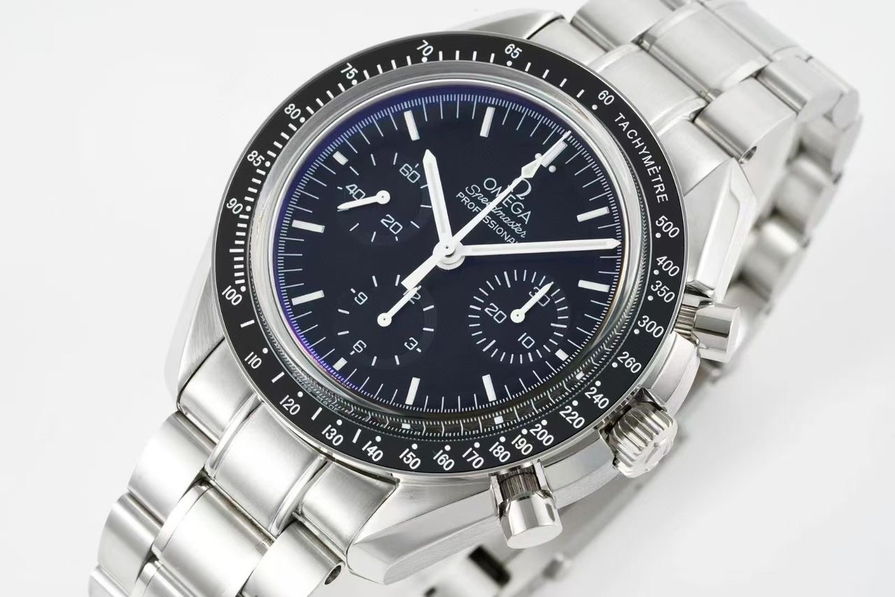 Omega Speedmaster Professional Moonwatch — Omega luxury replica watch